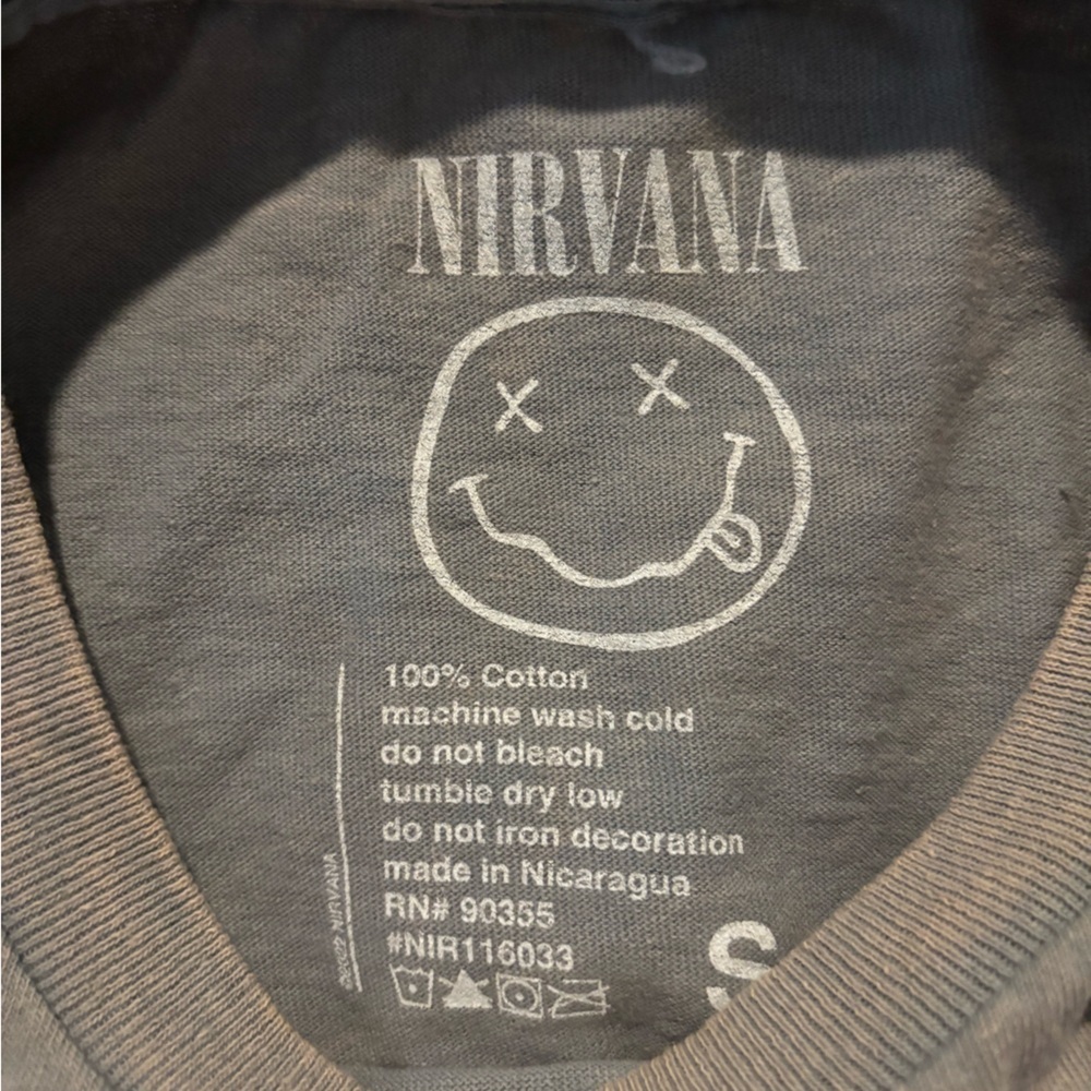 Nirvana Graphic Vintage Wash T-Shirt NWOT - Picture 3 of 3